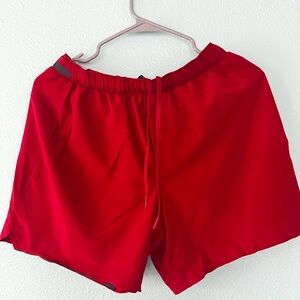 Lululemonon running short (with liner)